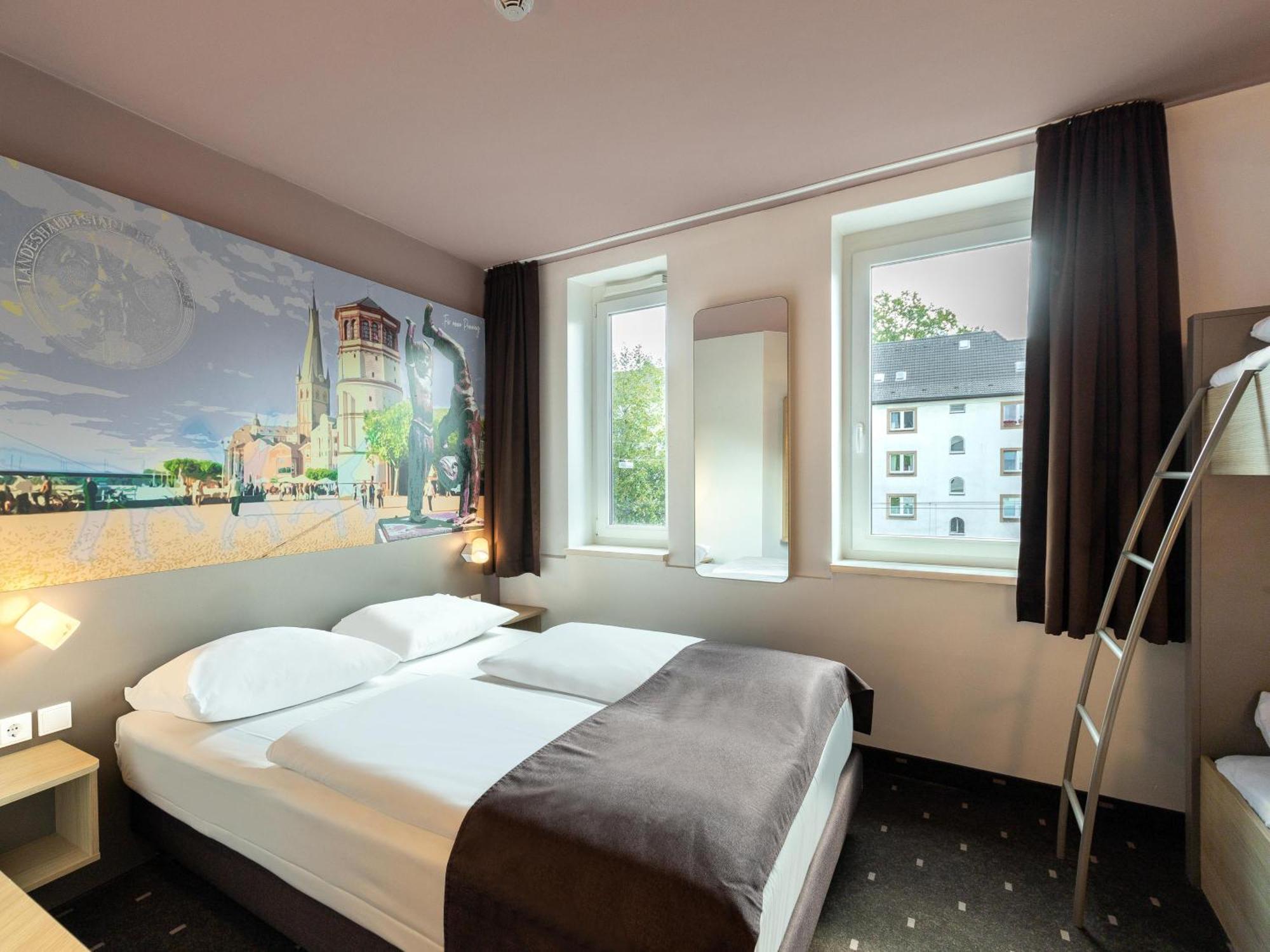 B&B Hotel Duesseldorf-Mitte Exterior photo
